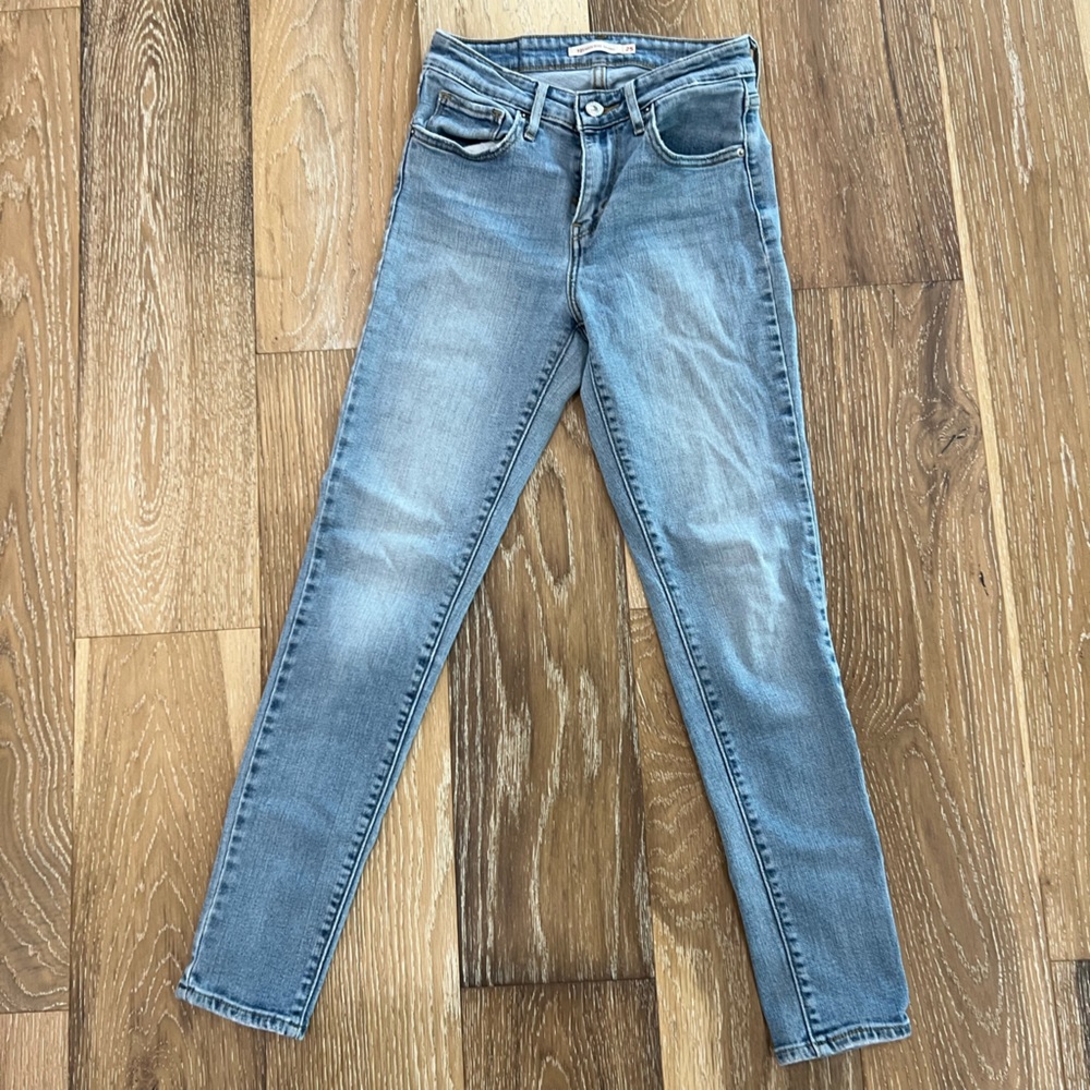 Levi’s High Waisted Jeans